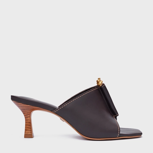 Open Mule Chic Salto Fino Couro Marrom Ganache