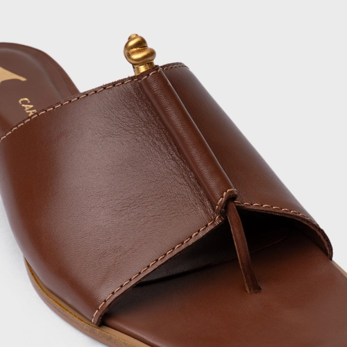 Rasteira Chic Couro Marrom Walnut