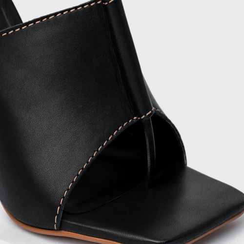 Sandália Chic Salto Fino Couro Preto