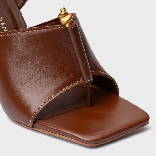 Sandália Chic Salto Fino Couro Marrom Walnut