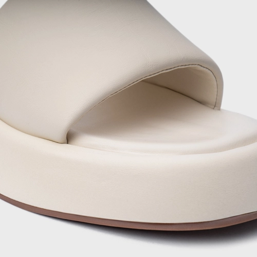 Rasteira Papete Slide Couro Off White Vanilla