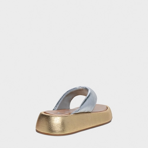 Rasteira Papete Thong Couro Metalizado Dourado e Prata