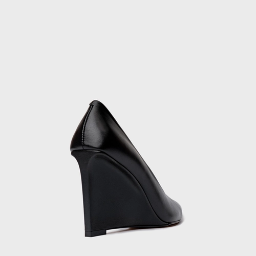 Scarpin Anabela Couro Preto