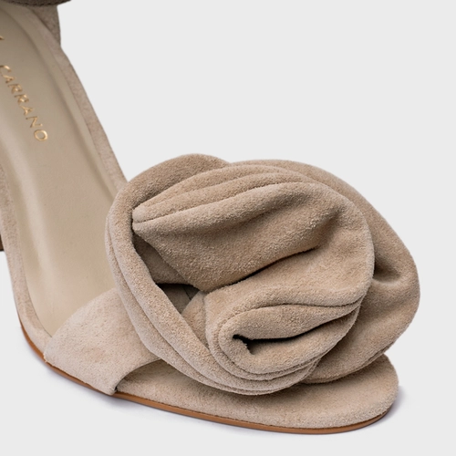 Sandália Flower Salto Sculpt Couro Suede Bege Oatmeal