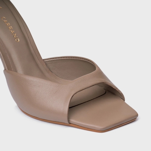 Open Mule Basic Salto Allure Couro Bege Beaver