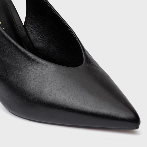 Scarpin Slingback Basic Salto Allure Couro Preto