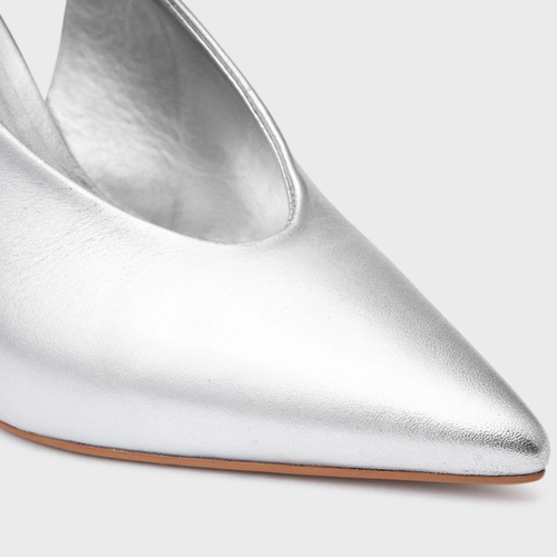 Scarpin Slingback Basic Salto Allure Couro Metalizado Prata
