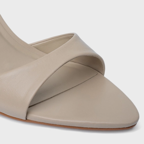 Open Mule Basic Salto Fino Couro Bege Oatmeal
