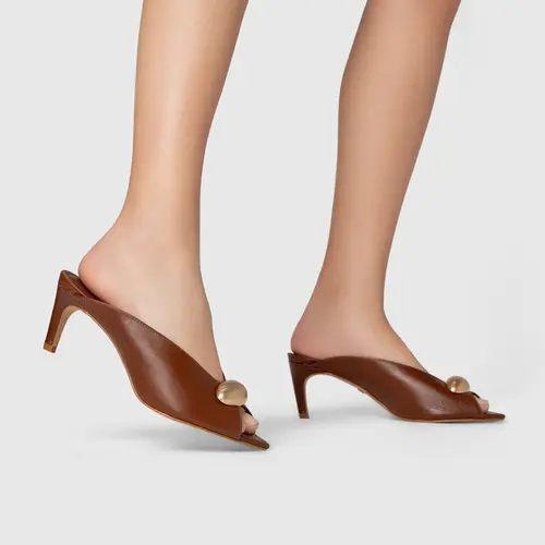 Open Mule Gold Drop Salto Fino Couro Marrom Walnut