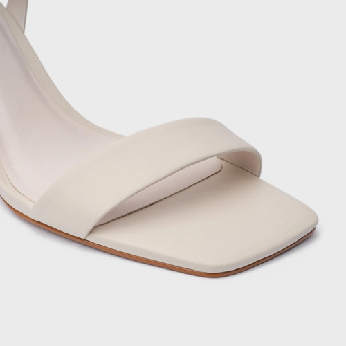 Sandália Basic Salto Allure Médio Couro Off White Vanilla