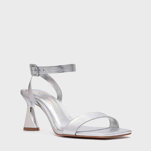 Sandália Basic Salto Allure Médio Couro Metalizado Prata