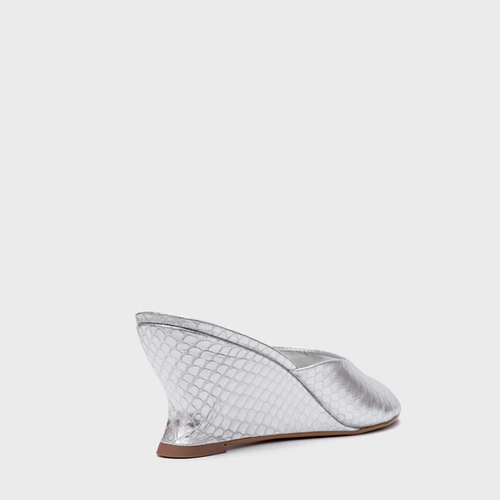 Open Mule Anabela Slim Couro Snake Metalizado Prata
