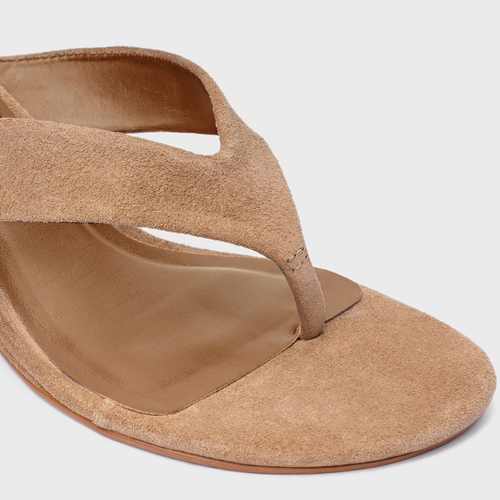 Open Mule Thong Anabela Slim Couro Suede Bege Almond