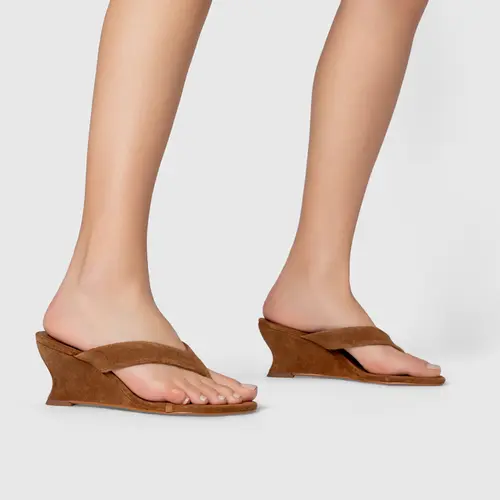 Open Mule Thong Anabela Slim Couro Suede Marrom Saddle