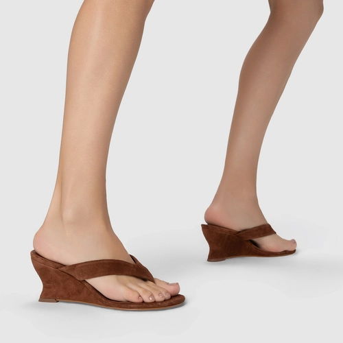 Open Mule Thong Anabela Slim Couro Suede Marrom Walnut