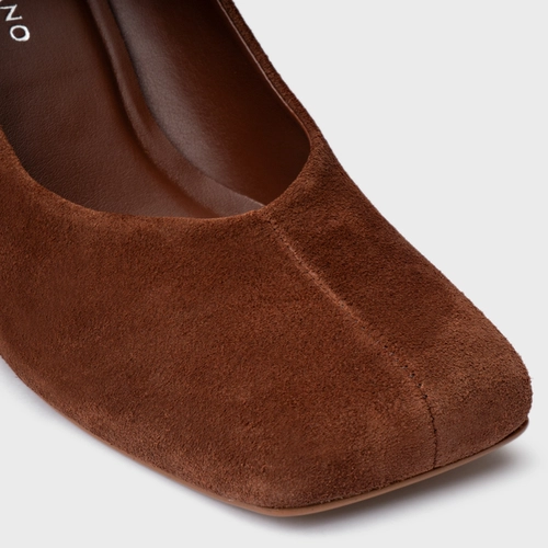 Scarpin Blown Salto Fino Couro Suede Marrom Walnut