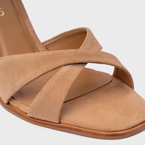 Sandália Tiras Cruzadas Salto Bloco Couro Suede Marrom Cookie