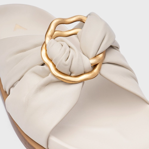 Rasteira Puffy Twist Couro Off White Vanilla