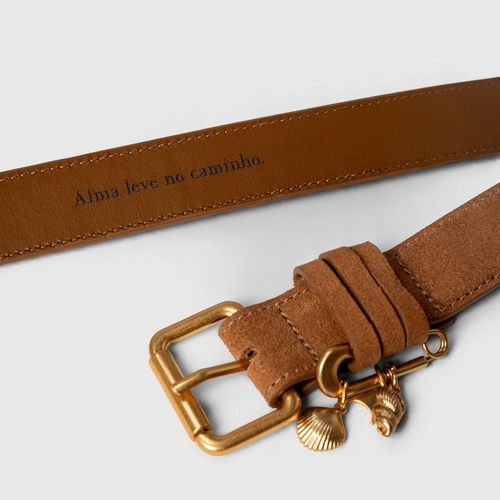 Cinto Carrano + A.mar Médio Couro Suede Marrom Saddle