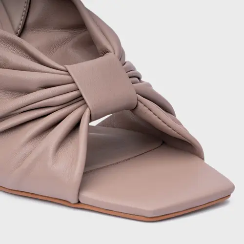 Sandália Drape Salto Allure Couro Bege Beaver