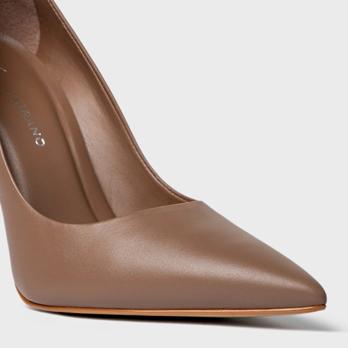 Scarpin Loretta Salto Fino Couro Marrom Mocha