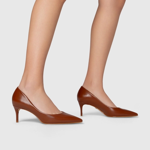 Scarpin Valentina Salto Fino Couro Marrom Cognac