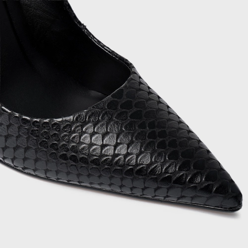Scarpin Loretta Salto Fino Couro Snake Preto