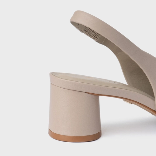 Scarpin Slingback Basic Salto Oval Couro Bege Oatmeal