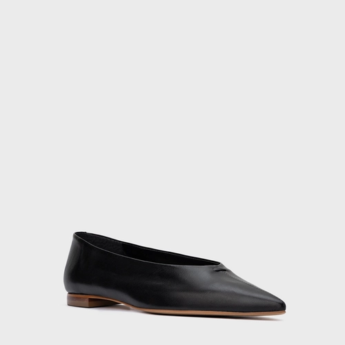 Sapatilha Basic Bico Fino Alongado Couro Preto