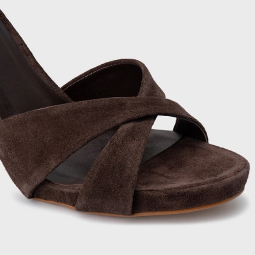 Sandália Tiras Cruzadas Salto Fino Couro Suede Marrom Ganache