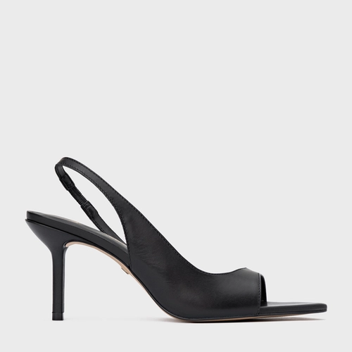 Sandália Basic Close Salto Fino Couro Preto