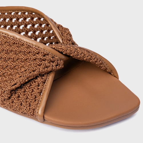 Rasteira Knit Twist Marrom Saddle