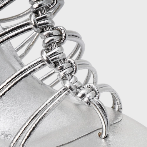 Sandália String Salto Sculpt Couro Metalizado Prata Silver