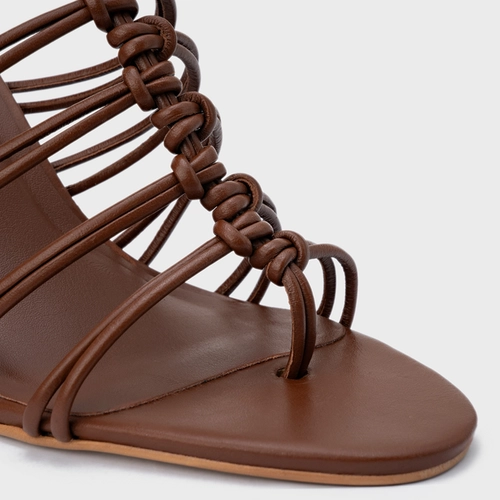 Sandália String Salto Sculpt Couro Marrom Walnut