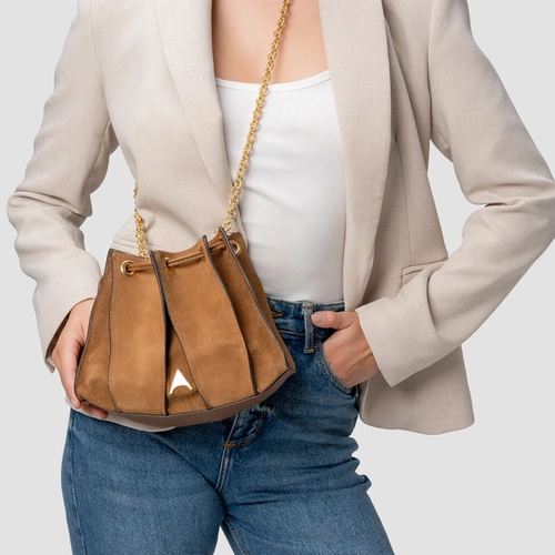 Bolsa Tiracolo Millie Pequena Couro Suede Marrom Saddle