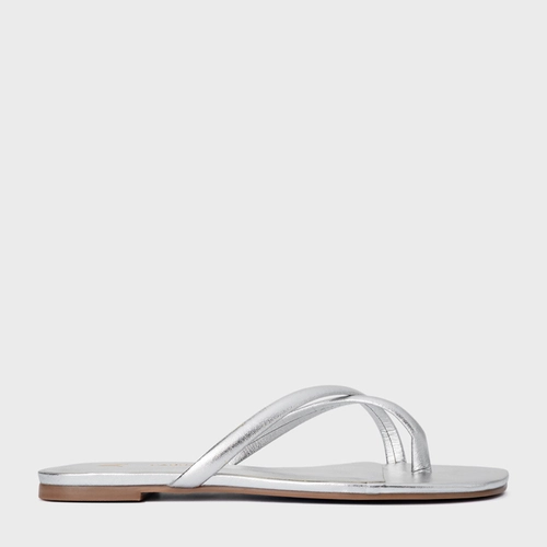 Rasteira Essential Couro Metalizado Prata Silver