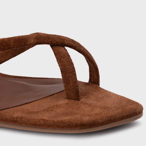 Rasteira Essential Couro Suede Marrom Walnut