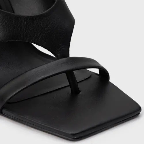 Sandália Thong Bold Anabela Couro Preto