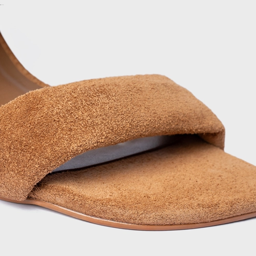 Open Mule Tiras Puffy Salto Reto Couro Suede Marrom Saddle