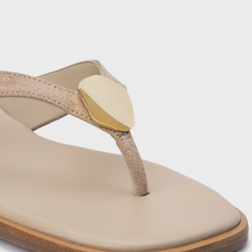 Rasteira Thong Gold Detail Couro Suede Bege Oatmeal