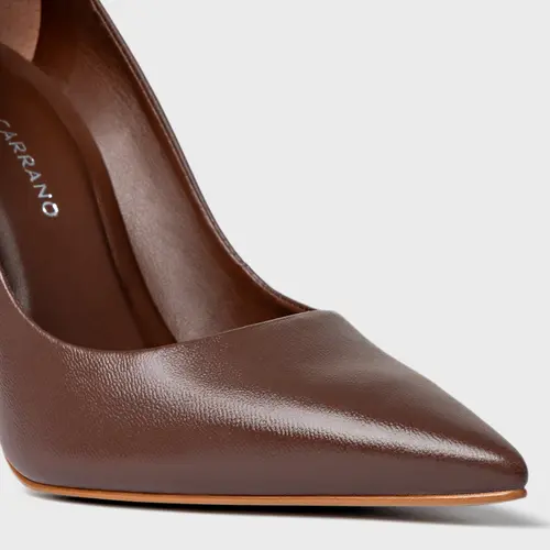 Scarpin Loretta Salto Fino Couro Marrom Brunette